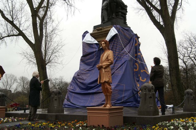 onthulling_standbeeld-joost-van-den-vondel_amsterdam-groot-beeld